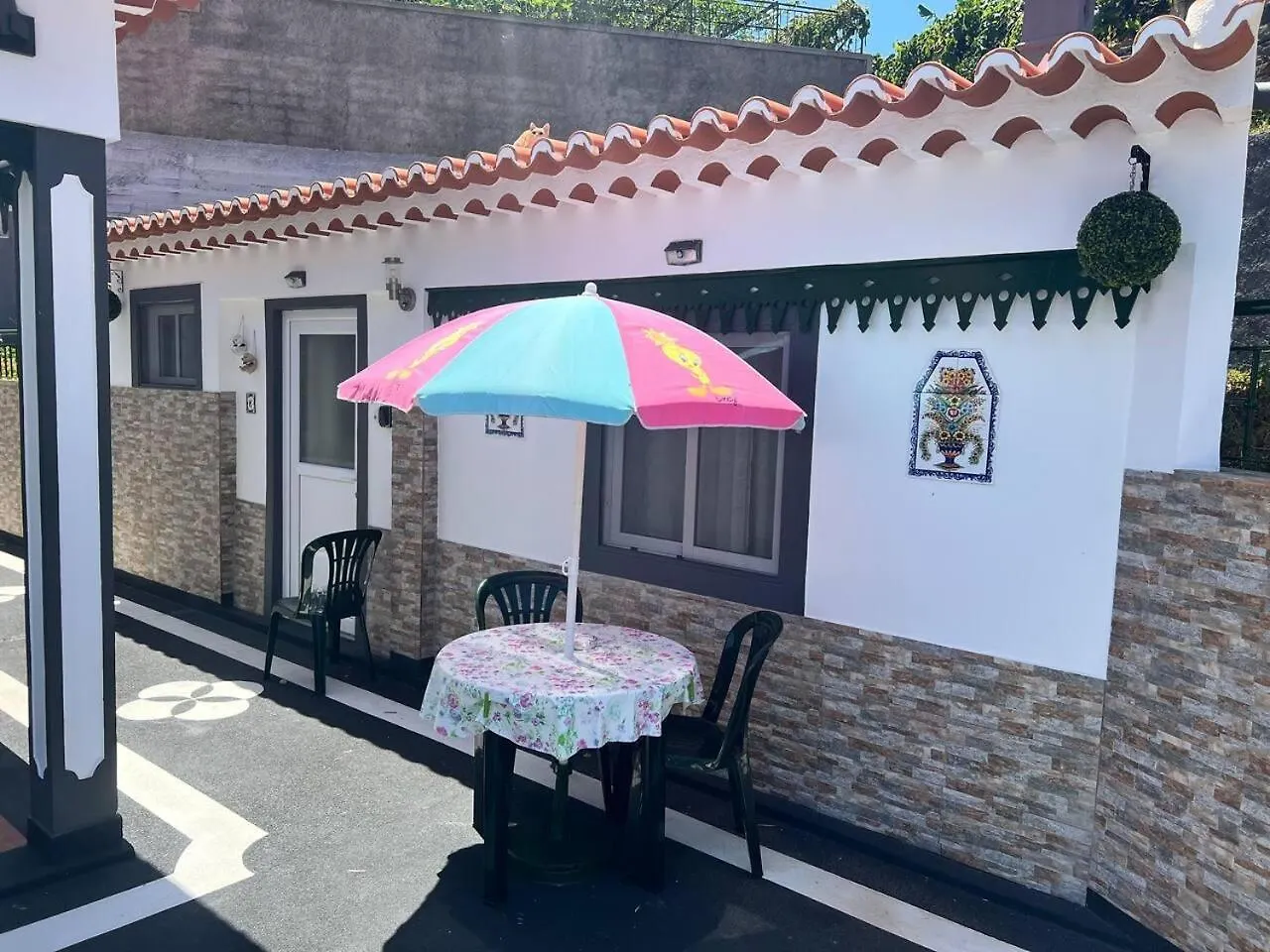 Modern Minimalist Studio With Essential Comfort Funchal  Portugal